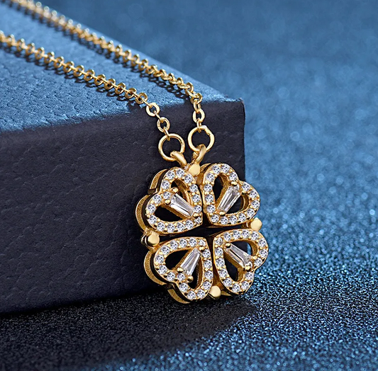 Collar “Corazones de Trébol”
